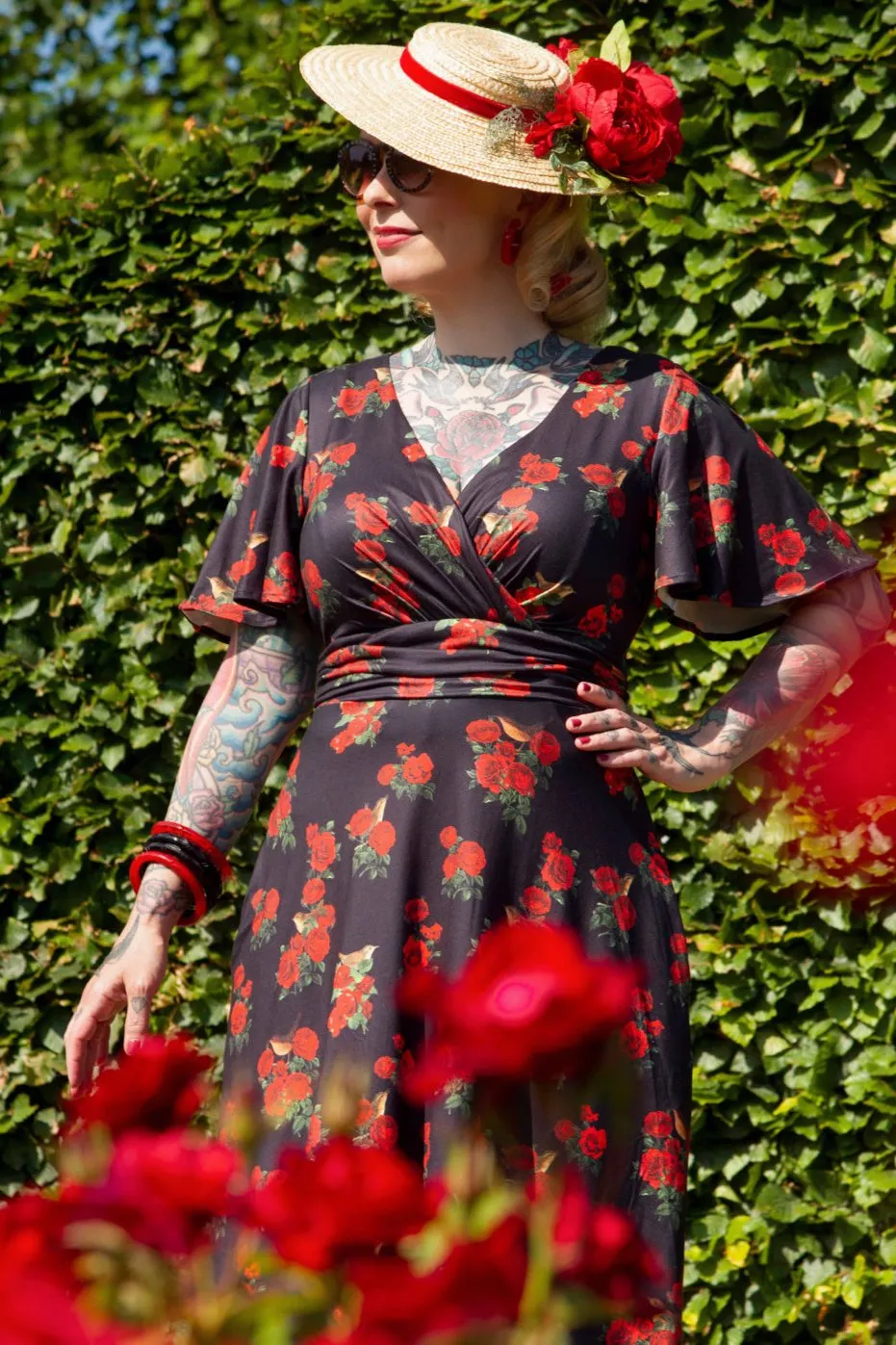 Donna Red Rose Crossover Bust Dress