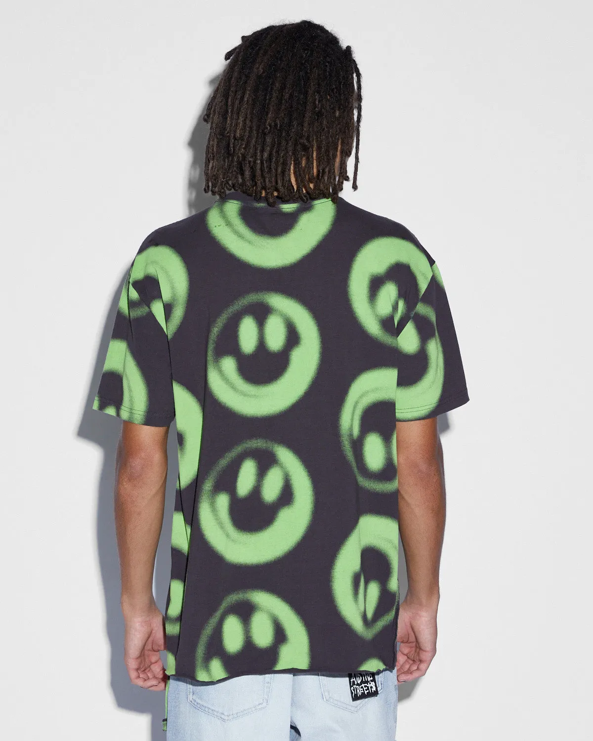 HAPPY BIGGIE SS TEE BLACK