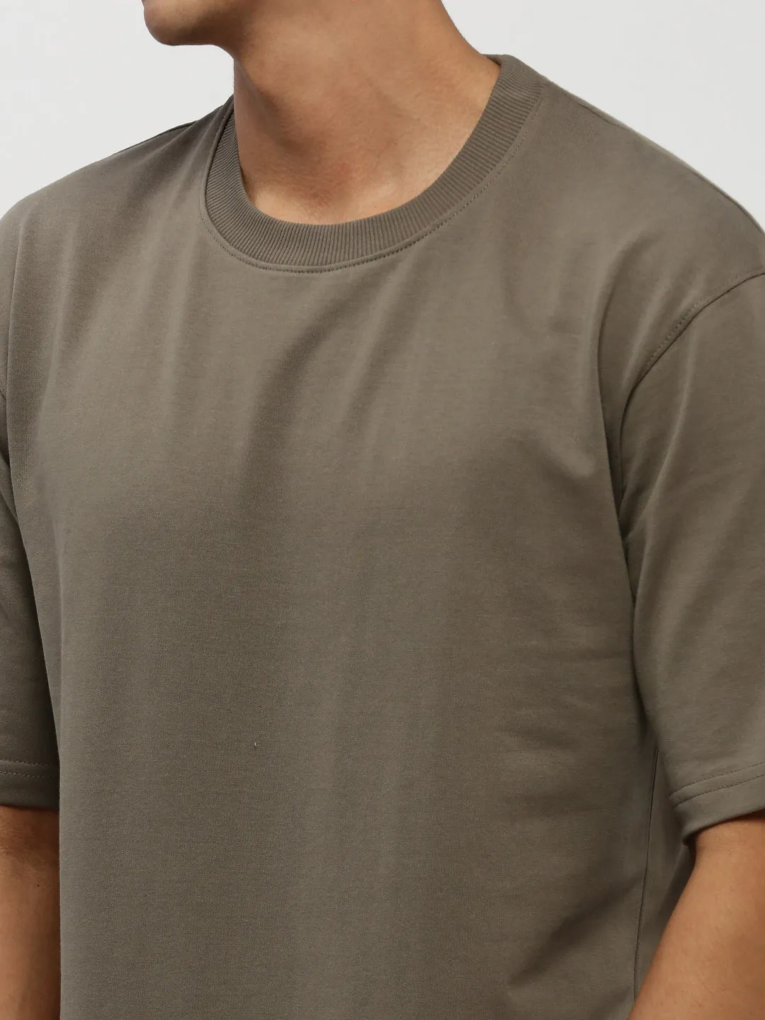Men Green Round Neck T-Shirt & Shorts Co ords Set