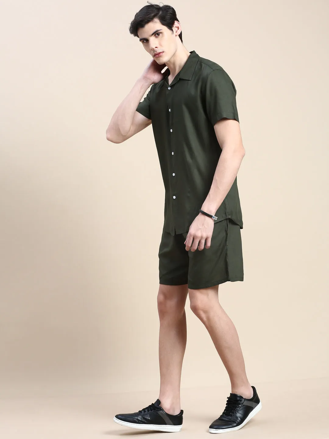 Men Green Shirt Collar Slim Fit Co-Ords Set