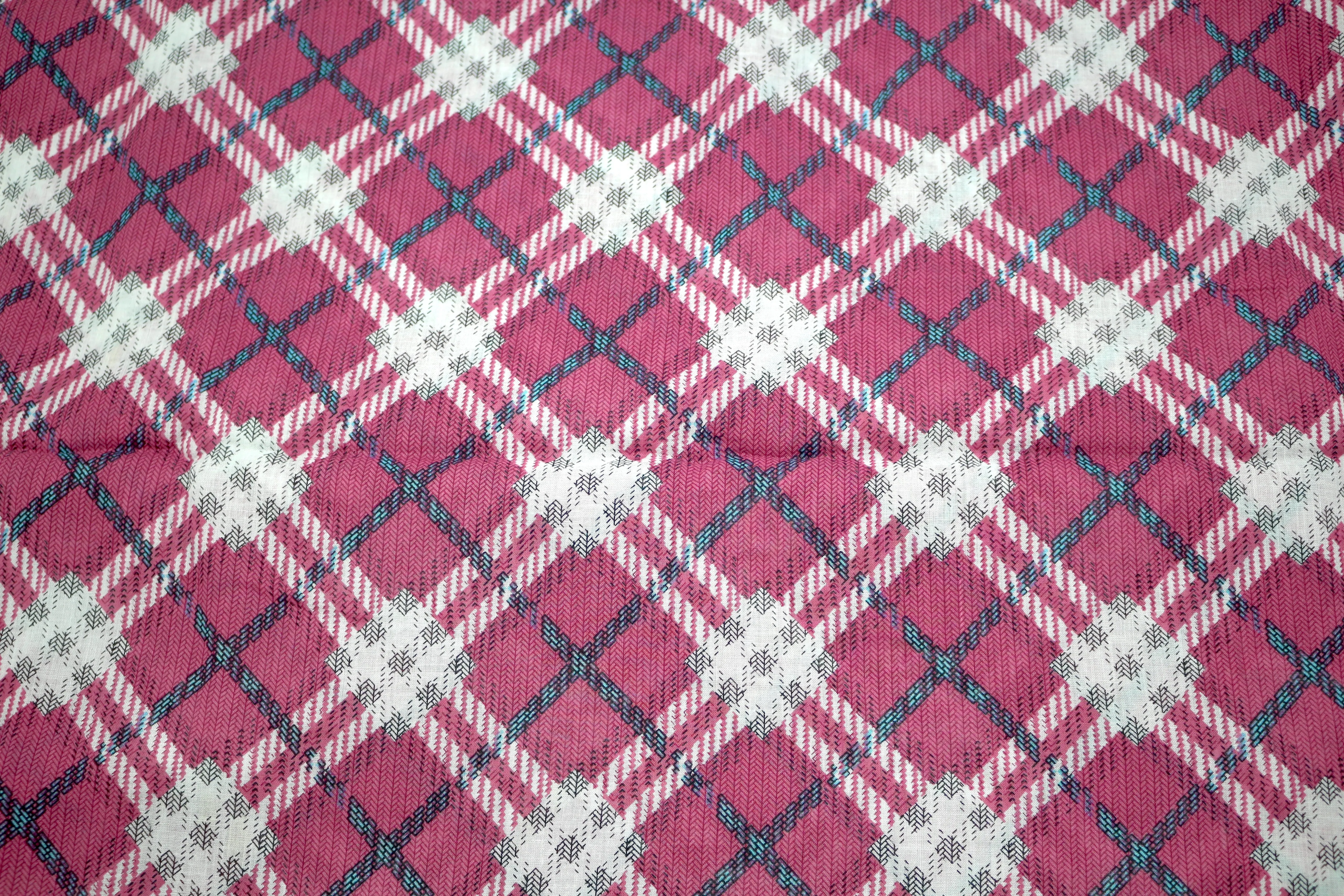 Plaid Picnic Fabric – Thin & Flowy Apparel Material | 54" x 3.5 Yards
