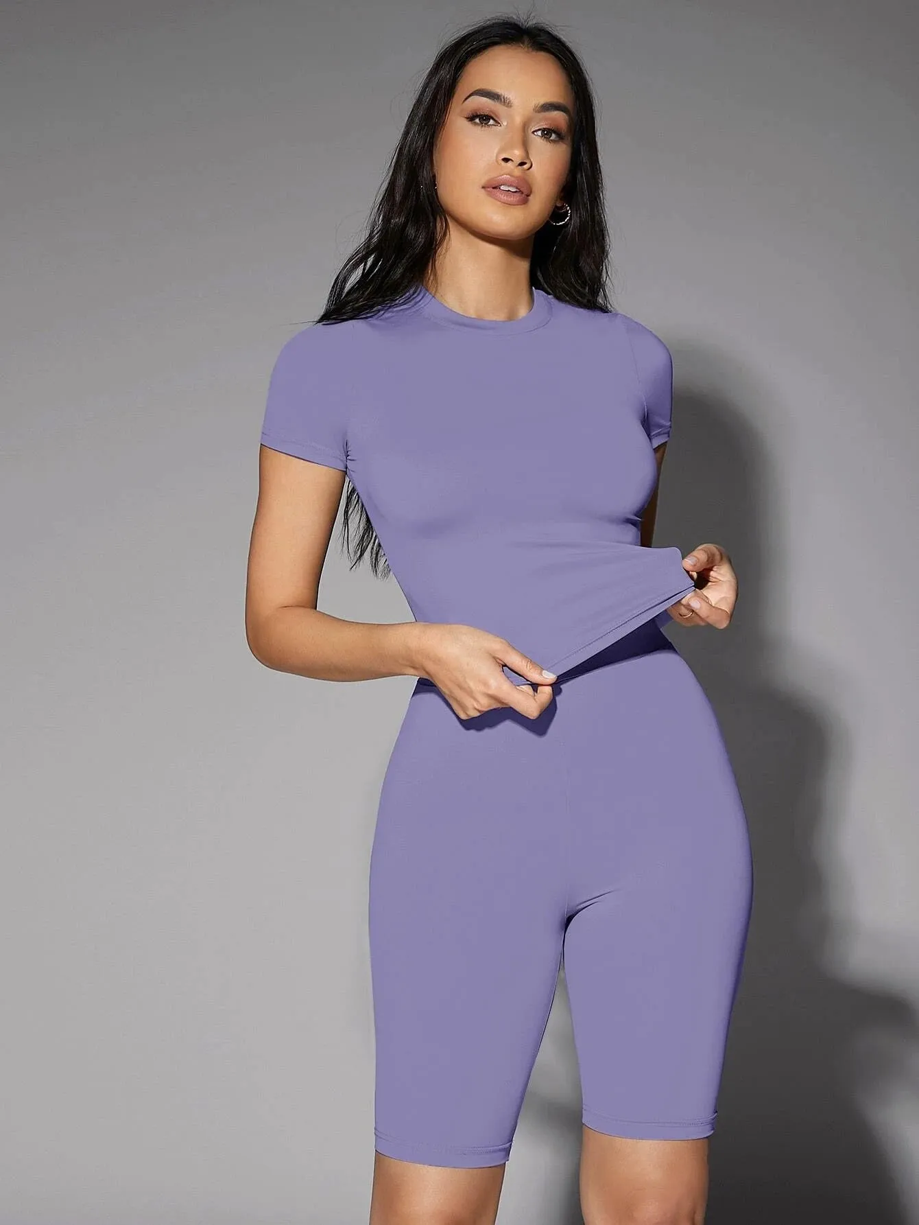 Round Neck Solid Fitted Tee
