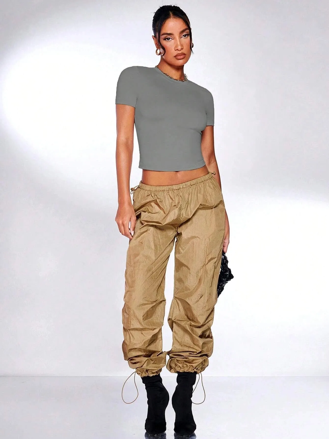 Round Neck Solid Fitted Tee