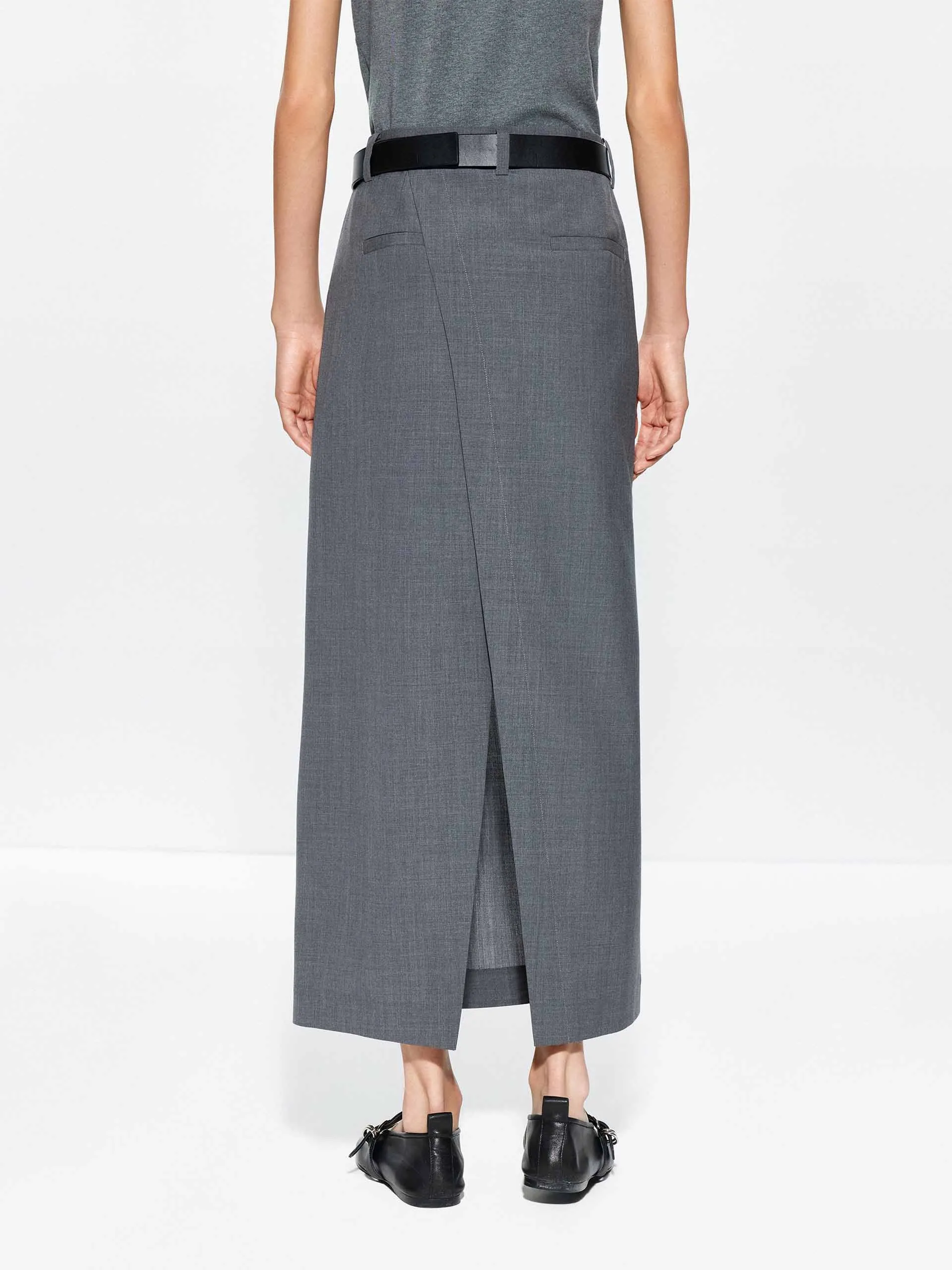 Straight Cut Back Slit Skirt