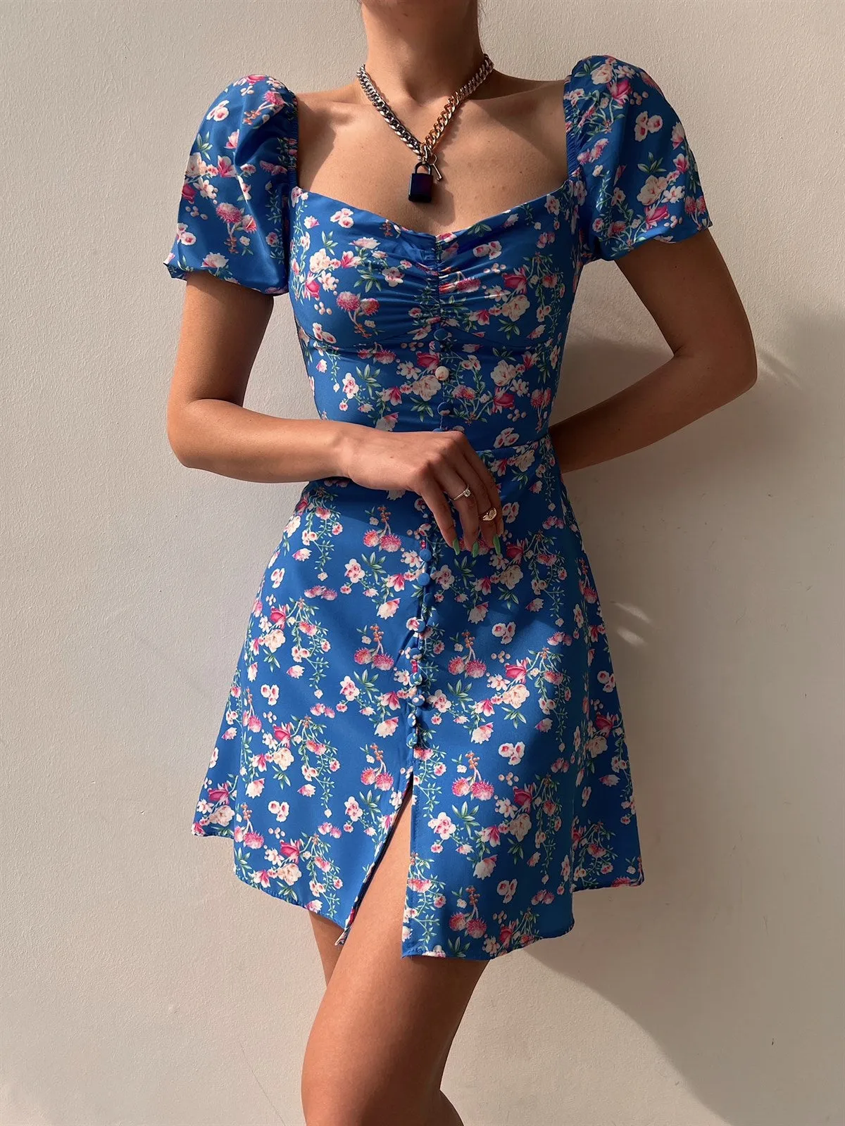 Summer Fashion Bubble Sleeve Floral V-neck Dress