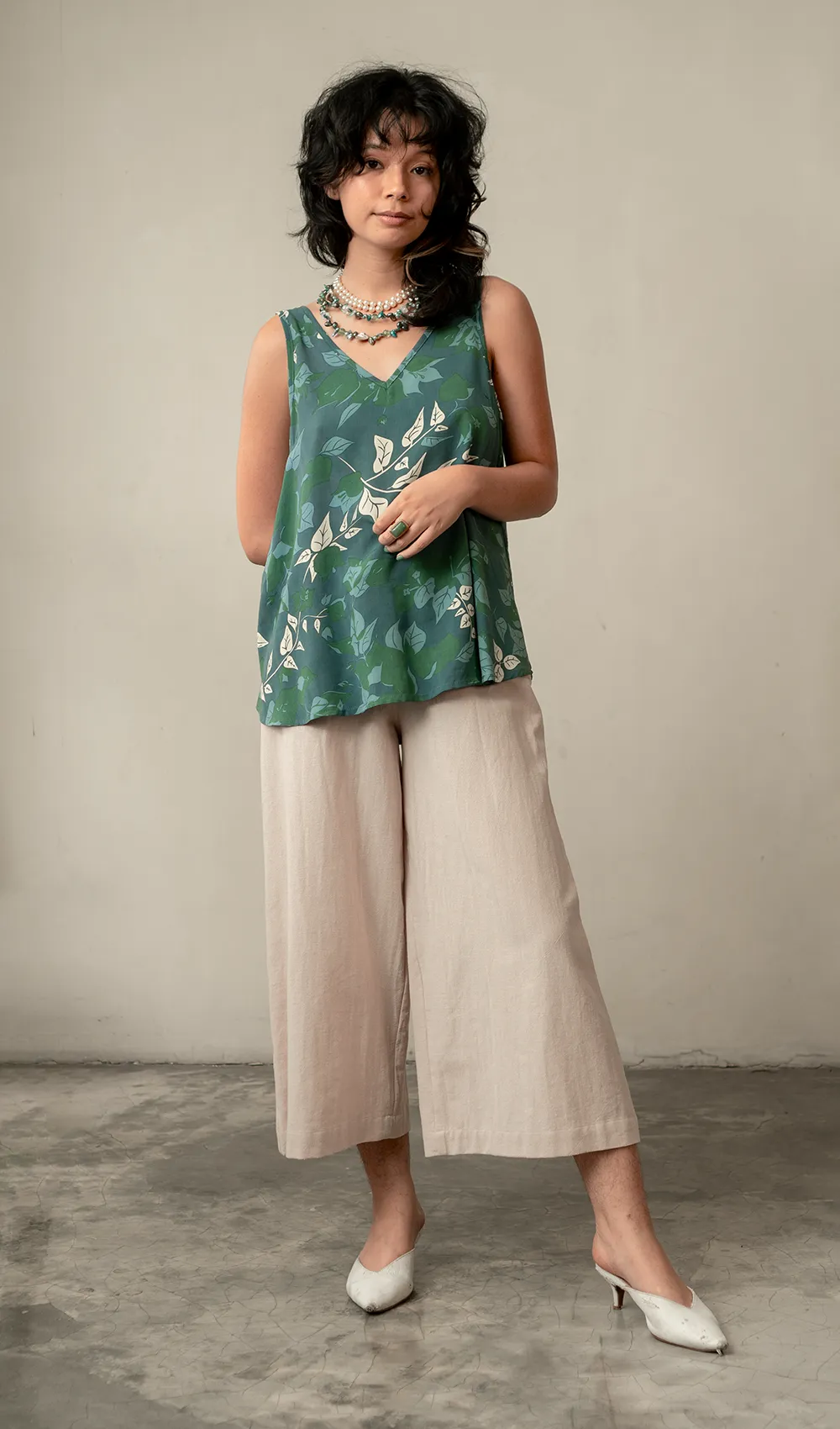 V Neck Swing Top Bougainvillea Moss, 2 Sizes