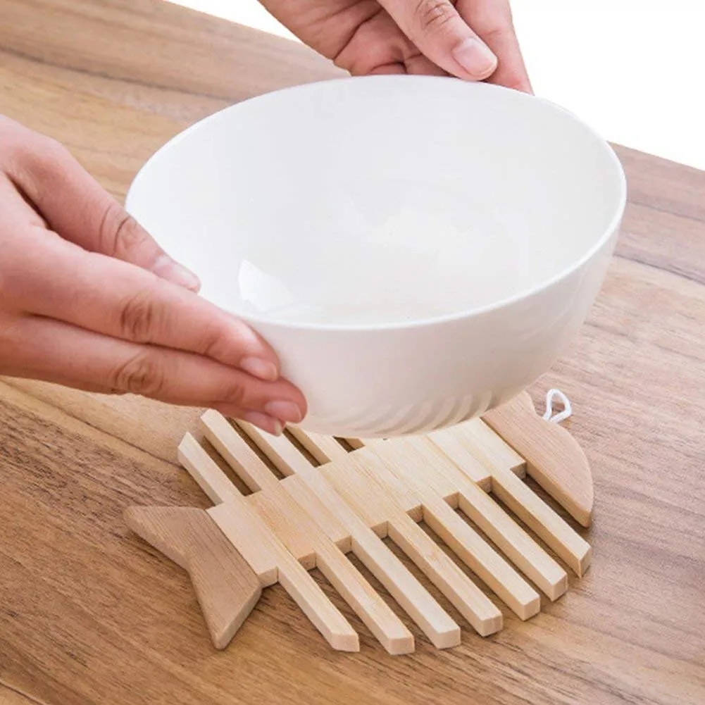 Wooden Table Pot Mat Bamboo Insulated Kitchen Mats Fish Shaped Pot Ma